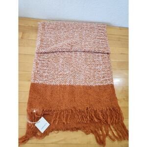 Natura Herringbone Pattern‎ Scarf Rust Orange White Fringe Warm Winter Accessory